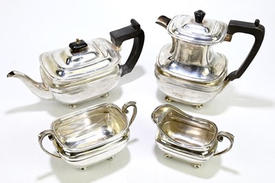 Lot 2034 - HARRISON BROS & HOWSON; a George V hallmarked...
