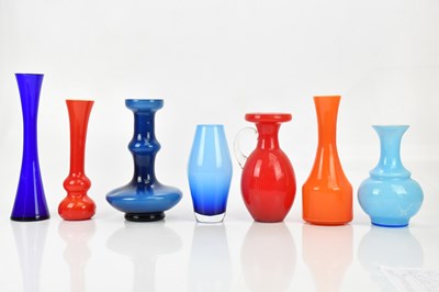 Lot 280 - A collection of mid century art glass,...