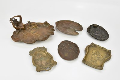 Lot 151 - An Art Nouveau bronze bowl representing a...