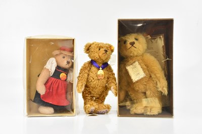Lot 2078 - STEIFF; two boxed and one unboxed plush teddy...