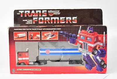 Lot 652 - TRANSFORMERS; a boxed Gen 1 Autobot Commander...