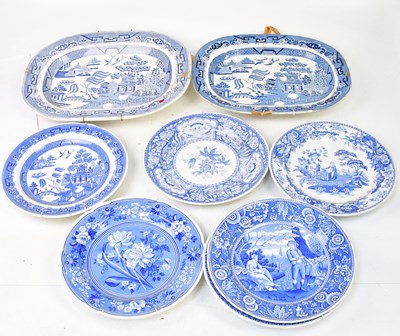Lot 135 - A small quantity of blue and white ceramics,...