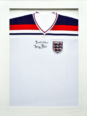 Lot 1458 - BRYAN ROBSON; a signed England shirt, signed...
