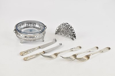 Lot 2205 - GEORGE ALDWINCKLE; three Victorian hallmarked...