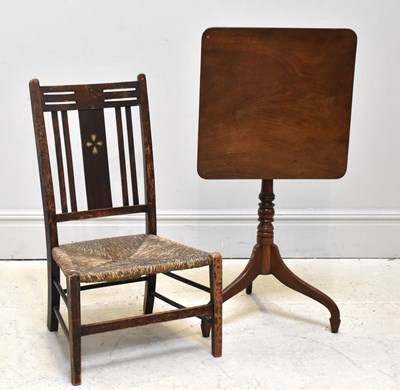 Lot 1192 - A 19th century mahogany tilt-top occasional...