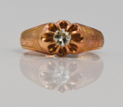 Lot 1012 - An antique rose gold diamond solitaire ring,...