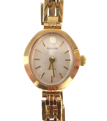 Lot 1267 - ACCURIST; a ladies' vintage 9ct gold...