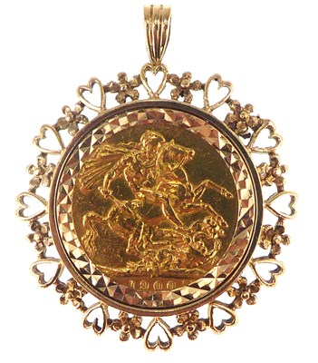 Lot 1177 - A Victorian 1900 sovereign, old veiled head,...