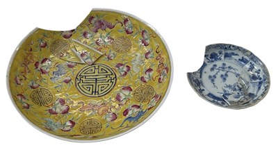 Lot 407 - An early 20th century Chinese yellow ground...