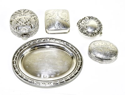 Lot 2444 - A modern hallmarked silver oval dish,...