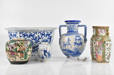 Lot 1542 - A large Chinese blue and white octagonal...