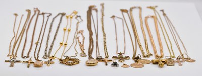 Lot 1086 - A large collection of 9ct gold chains and...