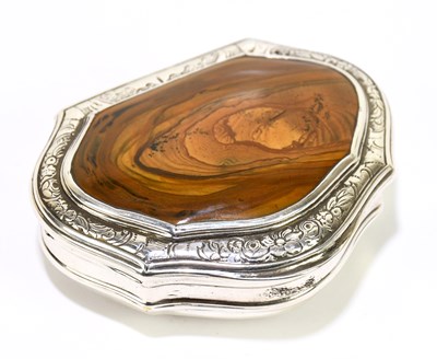 Lot 2242 - A Georgian hallmarked shaped silver snuff box,...