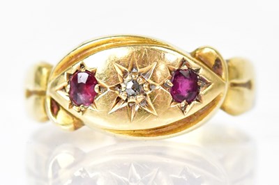 Lot 783 - An 18ct yellow gold ring set with a diamond...