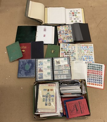 Lot 2105 - A collection of eighteen stamp albums together...