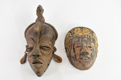 Lot 1545 - A gilt painted Indonesian wall mask, 21cm,...