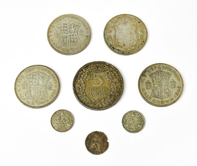 Lot 995 - A small quantity of pre-1946 coinage, to...