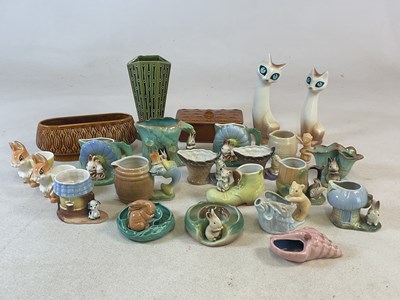 Lot 431 - HORNSEA AND WITHERNSEA EASTGATE POTTERY; a...