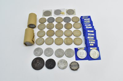 Lot 976 - Various collectors' coins including loose and...