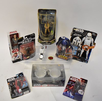 Lot 391 - STAR WARS; a quantity of action figures from...