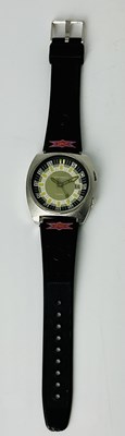 Lot 1107 - GIRARD-PERREGAUX; a gentleman's 1970s...