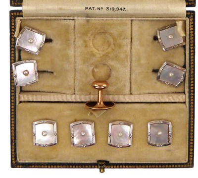 Lot 1197 - A gentlemen's 9ct white gold Art Deco button...