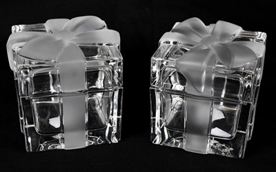 Lot 815 - TIFFANY & CO; two lead crystal glass trinket...