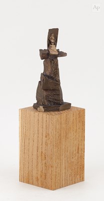 Lot 23 - GEOFF COX (born 1946); a bronze sculpture on a...