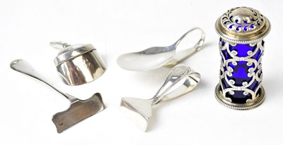 Lot 959 - Five items of hallmarked silver comprising two...
