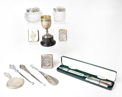 Lot 922 - Eleven collectors' items with silver content,...