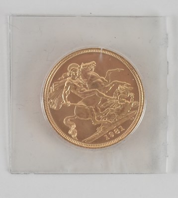 Lot 598 - An Elizabeth II full sovereign, 1981.