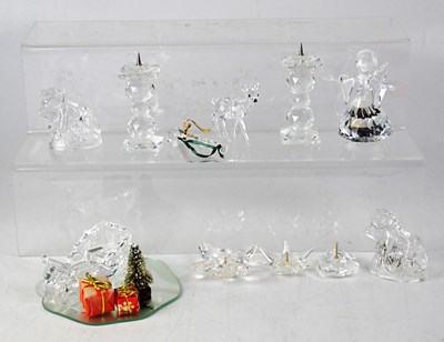Lot 473 - SWAROVSKI; a small group of boxed collectors'...