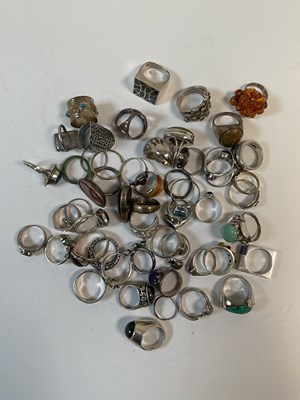 Lot 965 - Approximately forty-eight silver and white...
