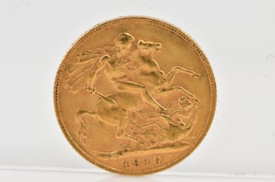Lot 1059 - A George V full sovereign, 1910.