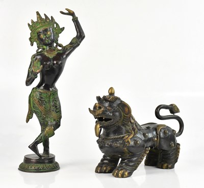 Lot 1717 - A reproduction bronze Dog of Fo, height 20cm,...