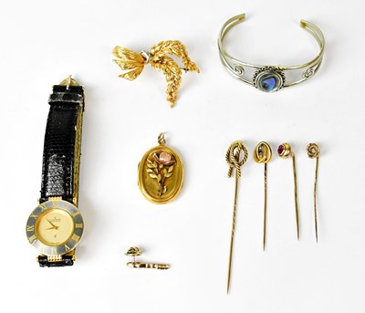 Lot 1125 - A small quantity of costume jewellery,...