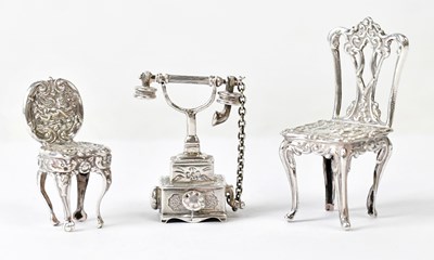 Lot 927 - HARRISON BROTHERS & HOWSON LTD; an imported...