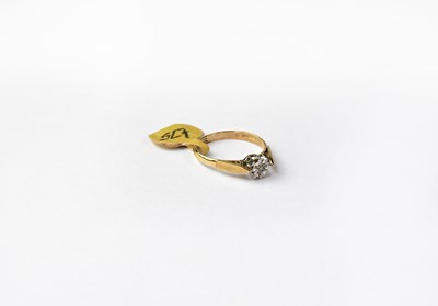 Lot 1042 - A 9ct gold illusion set solitaire diamond ring,...