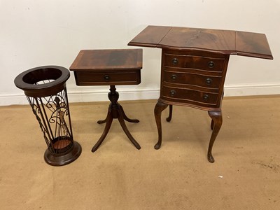 Lot 2872 - A small hall table, umbrella stand, and side...