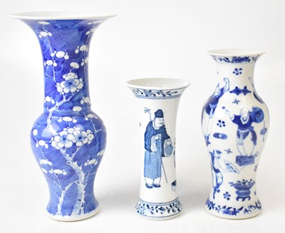 Lot 147 - A Chinese blue and white baluster vase with...