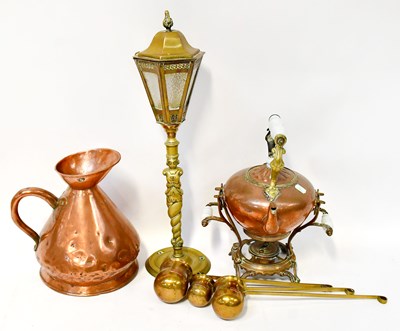 Lot 891 - A small mixed lot of metalware, comprising...