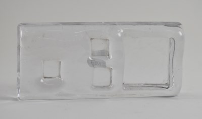 Lot 593 - GEOFFREY BAXTER FOR WHITEFRIARS; a clear glass...
