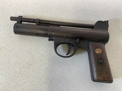 Lot 265 - WEBLEY & SCOTT; a Mk I air pistol, length 21cm.