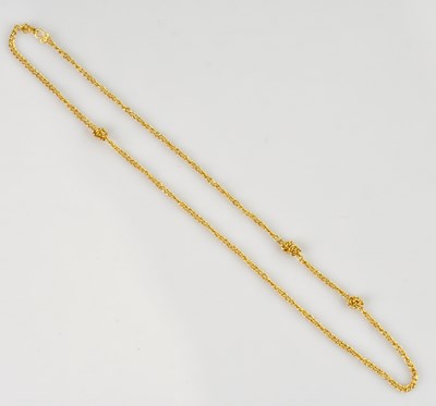 Lot 2069 - An Eastern yellow metal fine link necklace,...