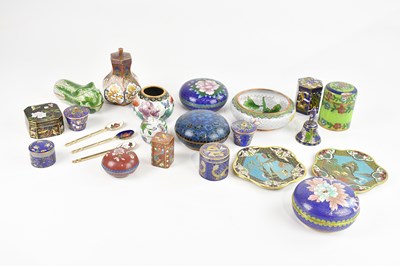 Lot 1628 - A collection of Chinese cloisonné including...