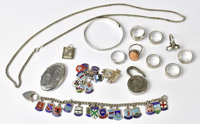 Lot 1139 - A quantity of silver and white metal jewellery,...