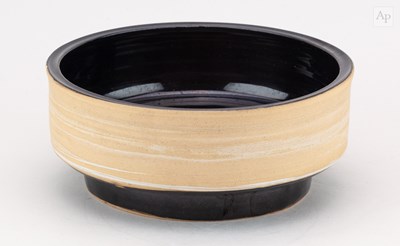 Lot 334 - GORDON BALDWIN (1932-2025); an agate...