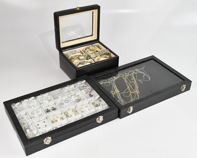 Lot 1025 - A collection of costume jewellery including...