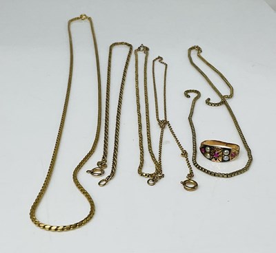 Lot 1019 - A group of 9ct yellow gold chains, combined...