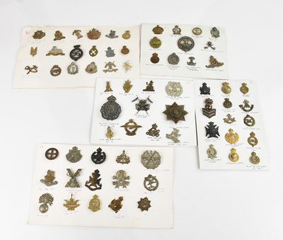 Lot 1226 - A large collection of WWI and later military...